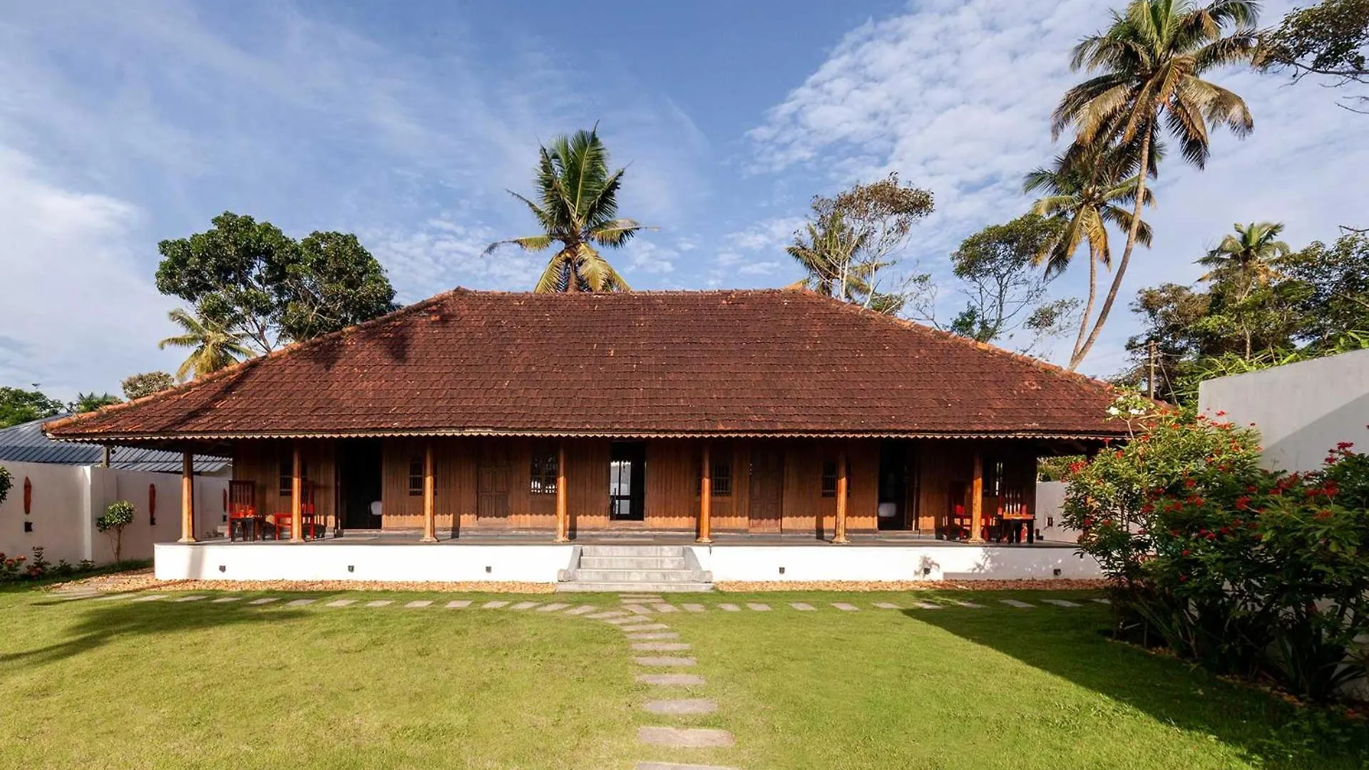 Deshadan'S Tarangi Beach Villas,Marari Mararikulam Bed & Breakfast