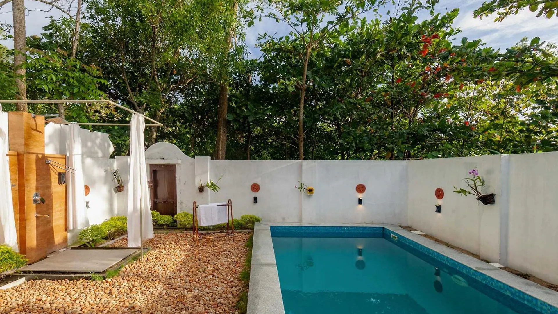 *** Bed & Breakfast Deshadan'S Tarangi Beach Villas,Marari Mararikulam India