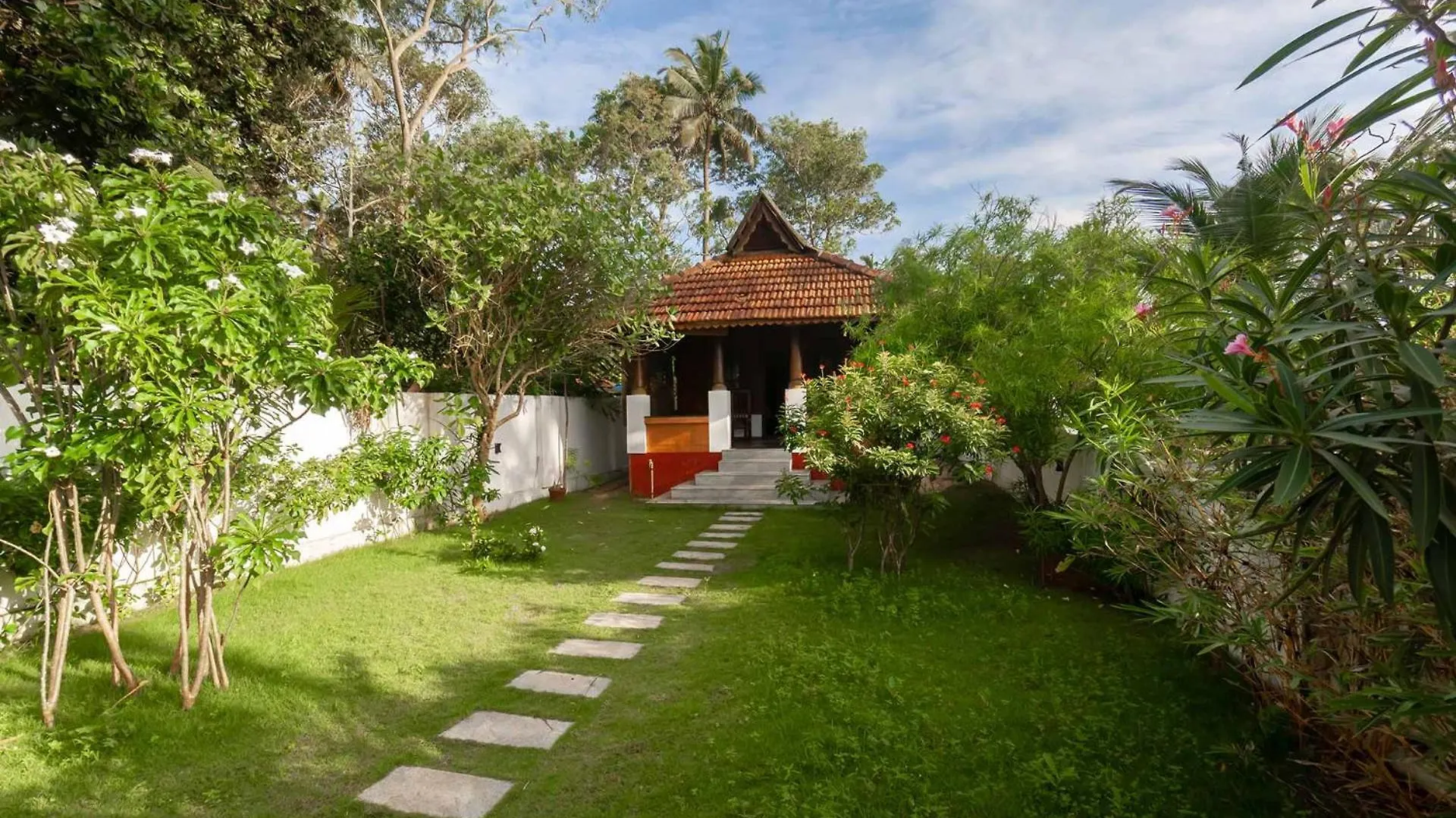 Bed & Breakfast Deshadan'S Tarangi Beach Villas,Marari Mararikulam